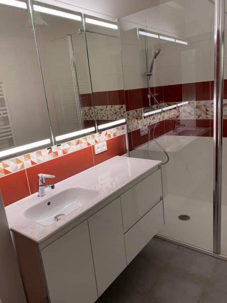 Salle de bain clé en main avec plan 3D à Libourne proche Saint Denis de Pile