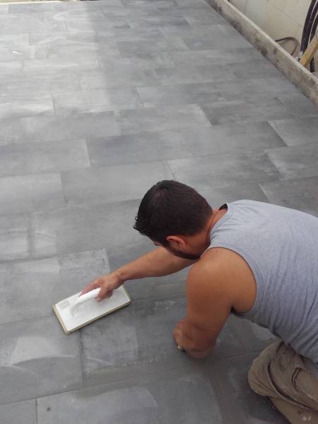 Carrelage imitation béton pour extérieur à Libourne