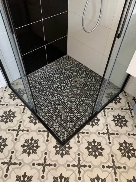 Salle de bain clé en main au Billaux proche de Saint-denis-de-pile.