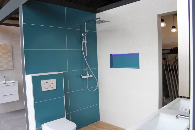 Salle de bain exposition carrelage et bain de A à Z à Libourne pruche de coutras