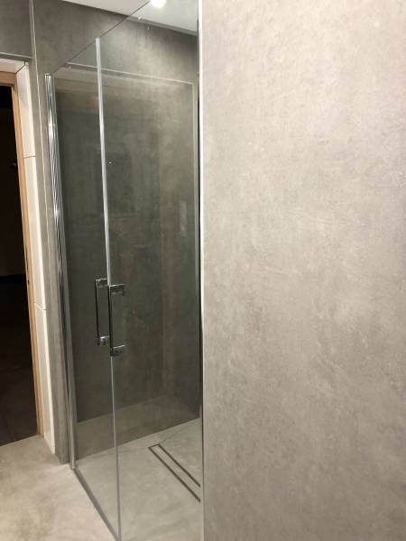 Carrelage slim de fine épaisseur en salle de bain à Castillon proche de Libourne