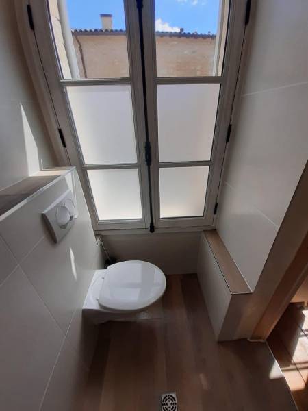 Réalisation d'un projet de rénovation d'une Salle d’eau moderne et chaleureuse à Arveyres près de Libourne clé en main