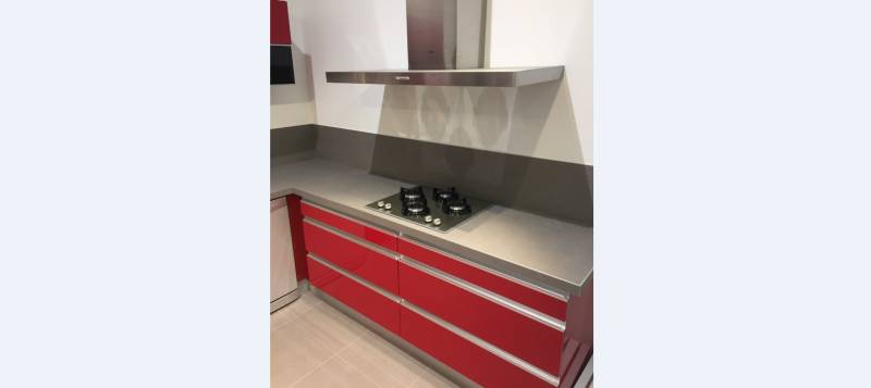 plan de travail de cuisine carrelage faible épaisseur.